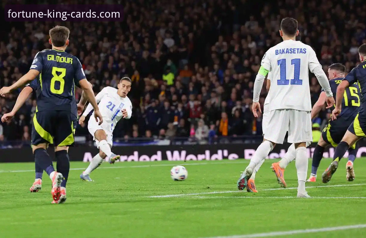 角球制胜与门将失误：一场比赛揭示的两种足球哲学